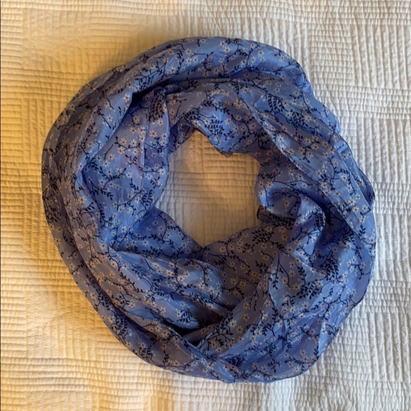 Massimo Dutti Accessories - Massimo Dutti Silk scarf